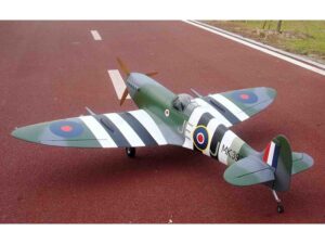 Giant Spitfire, 80-120ccm, Spw 2794mm, ARF-Modell von CYModel