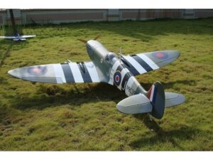 Giant Spitfire, 80-120ccm, Spw 2794mm, ARF-Modell von CYModel