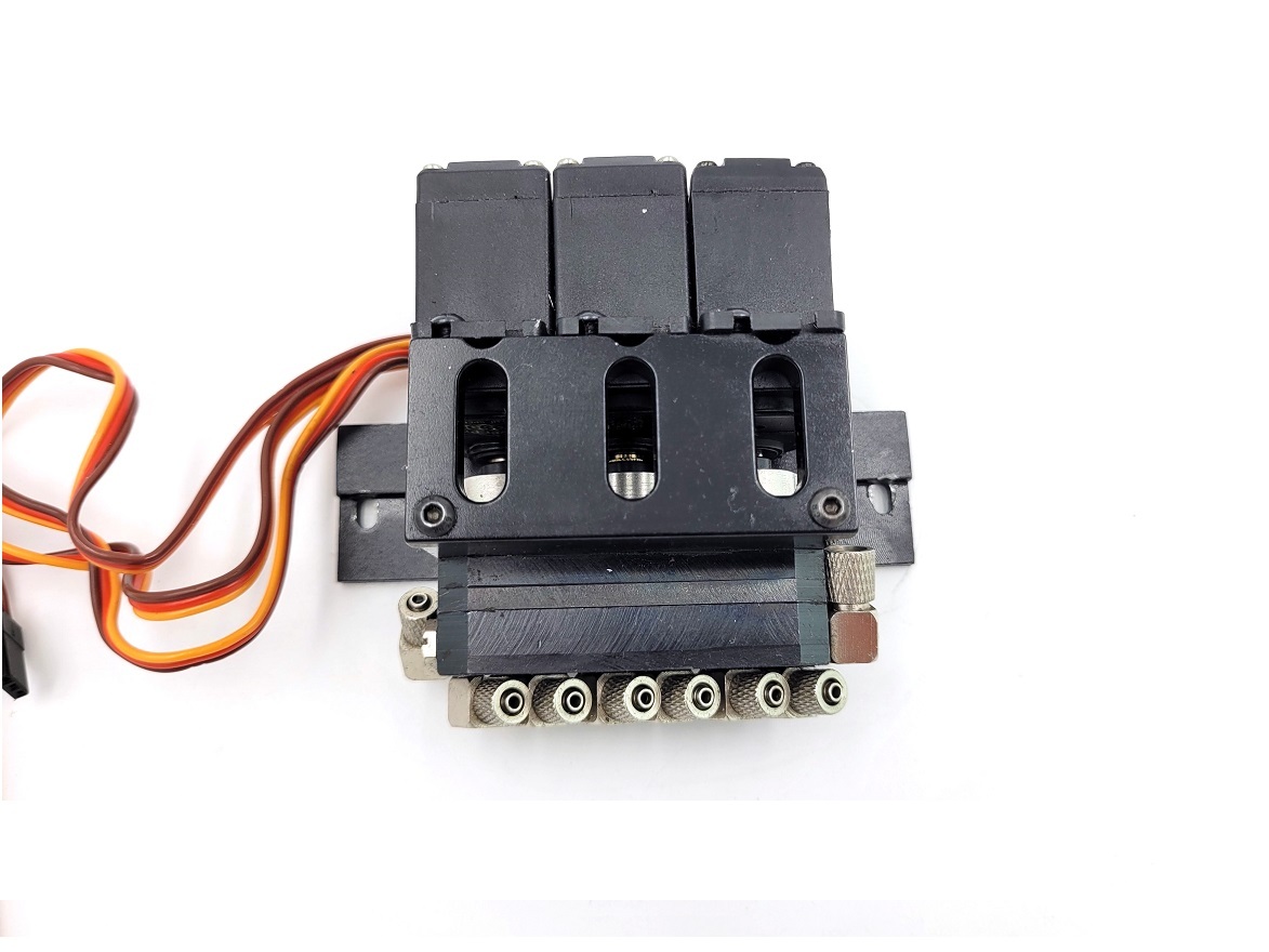 Ventilblock komplett zu Schaufelbagger Volvo EC360L 1:14 – Bild 3