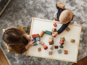 Tall Architects – 40 Korkbausteine - Spielsteine aus Kork - 40-teilig