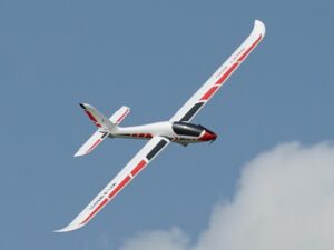 Elektrosegler Swift 2100, Spw 2100mm, PNP-Set von XFLY-Model