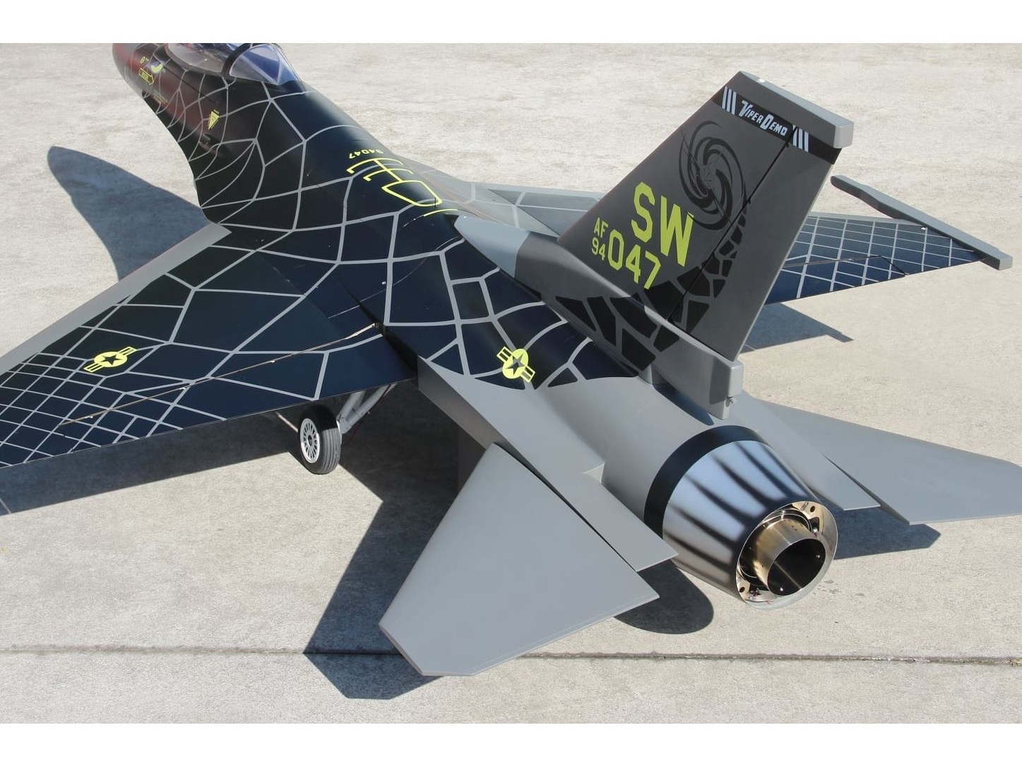 F-16 Fighting Falcon Turbinen Jet 1/5, Spw 2115mm, Turbine Ready mit EZFW, Pilot-RC – Bild 5