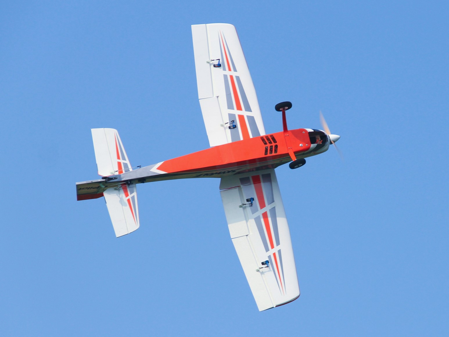 Skywolf V2 - 73, 40ccm, Spw 1850mm, ARF-Modell von PILOT-RC – Bild 2