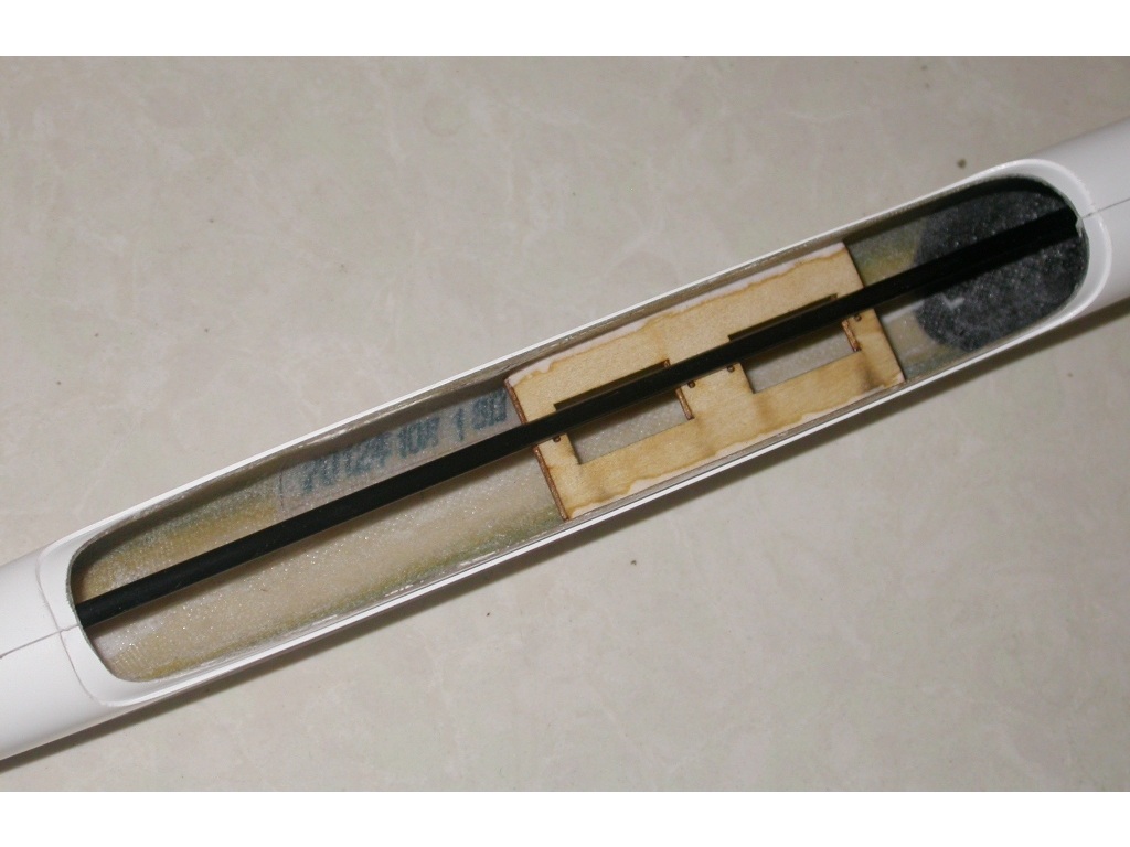 Voll GFK Segler Tucan, Spw 2000mm, RCRCM – Bild 4