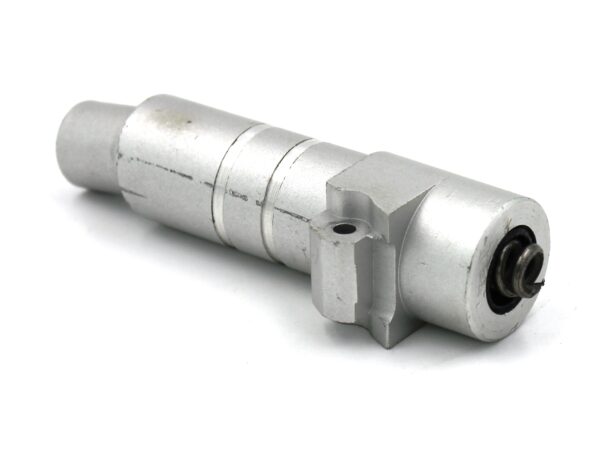 TopRC Model Federbeinzapfen, links zu Hawker Hunter – Bild 2