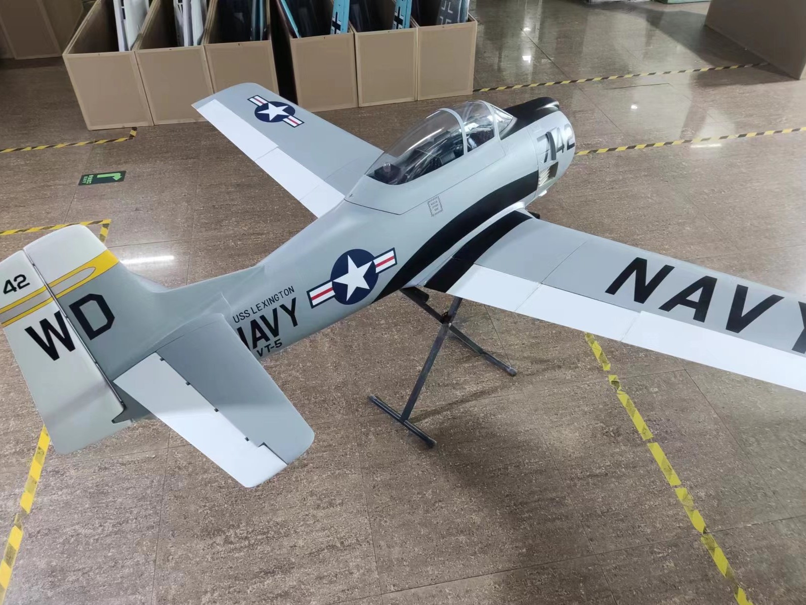 TopRC Model T-28 Trojan, Full Composite, Spw 2800mm, ARF-Set – Bild 3