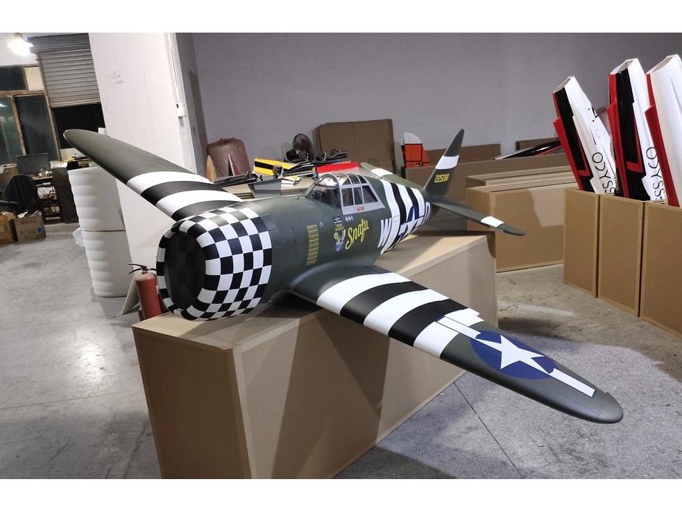 TopRC Model P-47 Thunderbolt Snafu - Full Composite, 80ccm, Spw 2438mm, ARF-Set – Bild 2