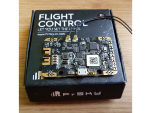 FrSky XSRF4PO-EU Controller mit Empfänger, OSD und PDB - Race-Copter