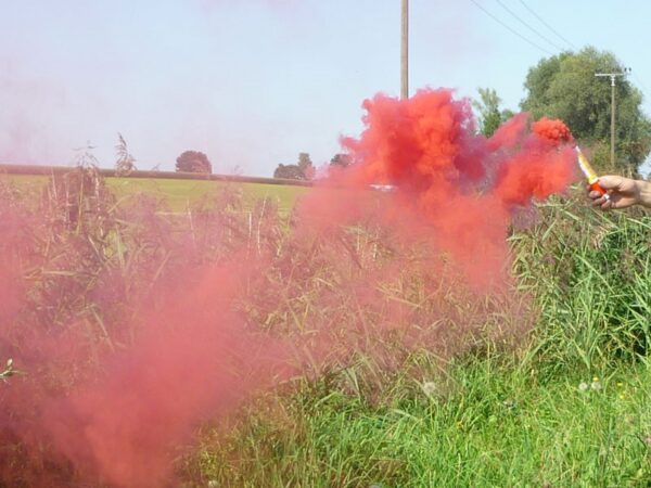 Mr. Smoke 1 - Hand Rauchfackel / Bengalo in rot mit Reibzündung
