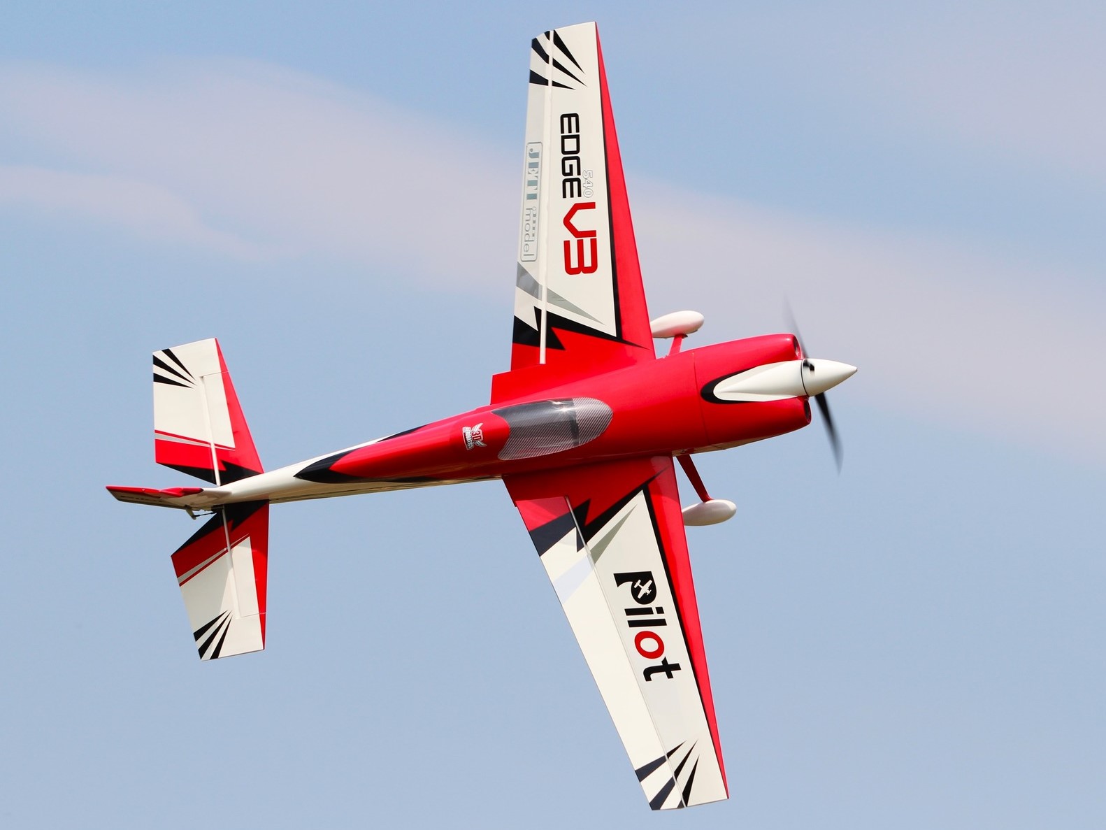 Edge 540 V3 - 103'' 2643mm - Pilot-RC 01