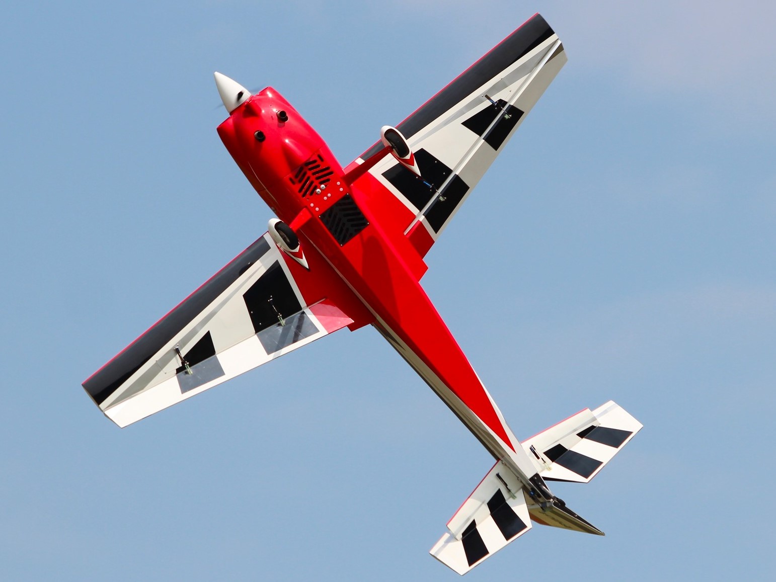 Edge 540 V3 - 103'' 2643mm - Pilot-RC 01 – Bild 5