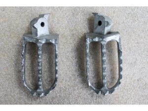 Fussrasten, Stahlguss verchromt zu div. Bikes/Chopper mit 22mm Breite