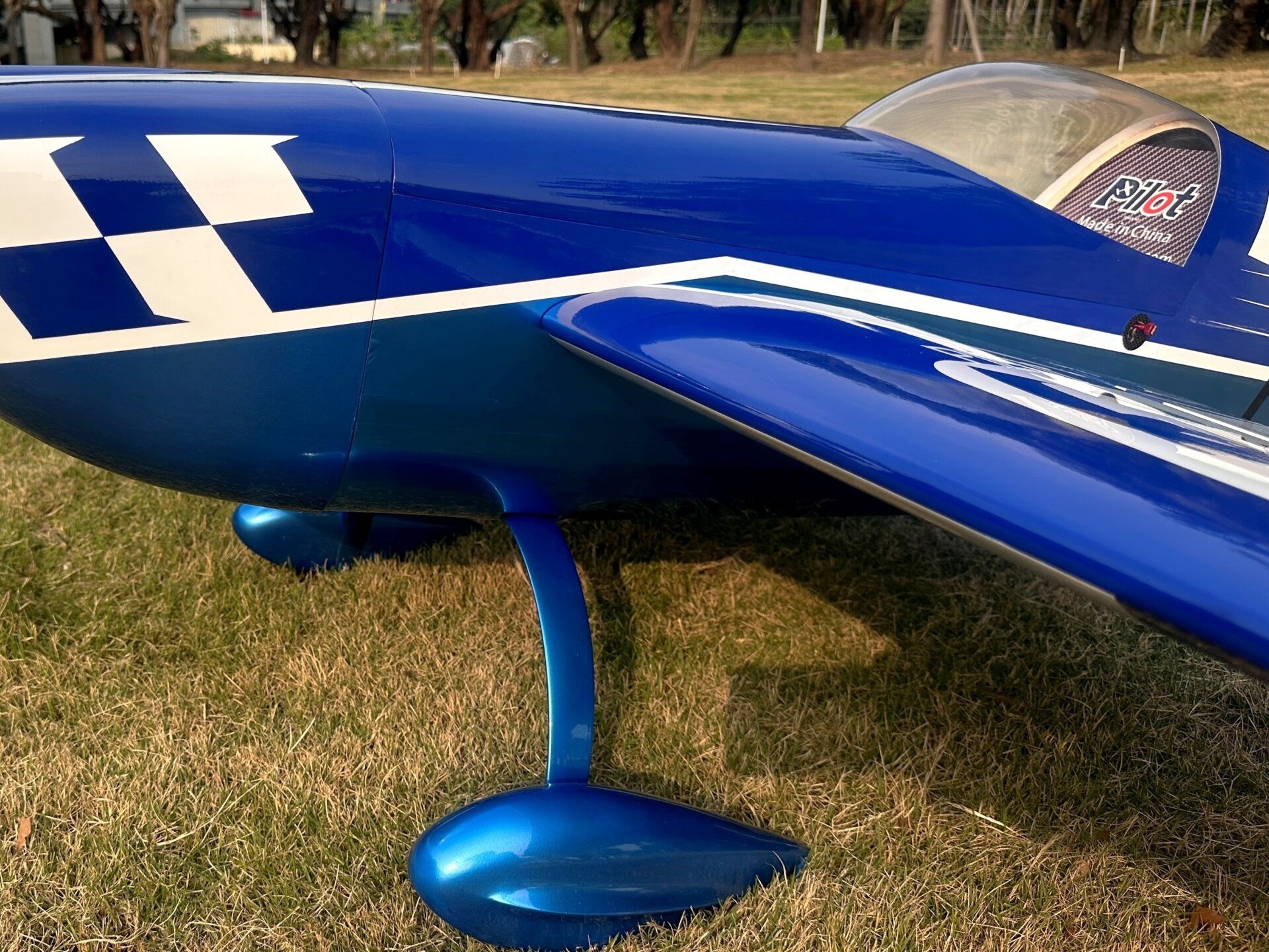 EXTRA 330SX-75 - Carbon Competition - Spw 1900mm - ARF-Set - PILOT-RC – Bild 4