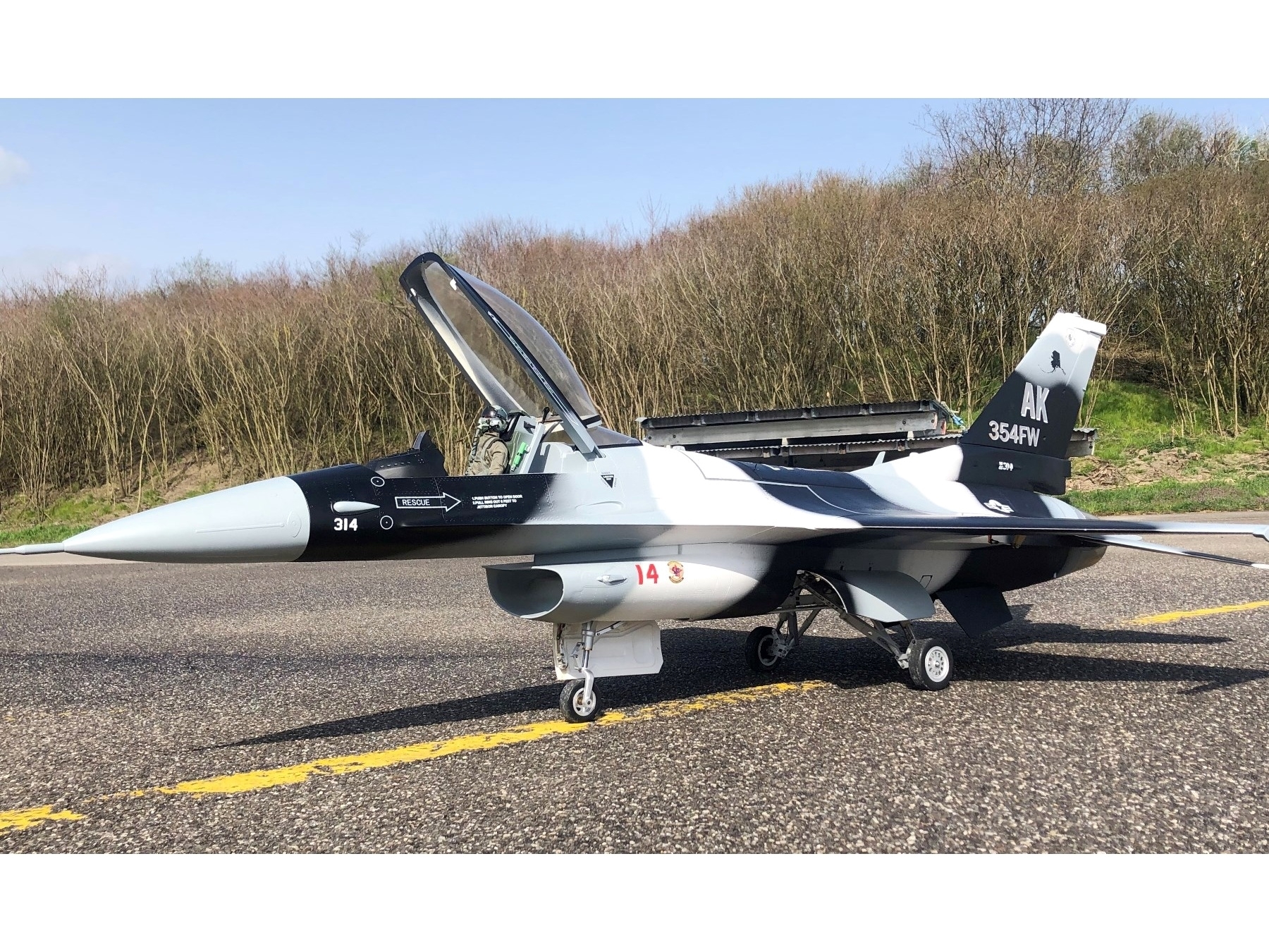 TopRC Model F-16 Camo Grey - Full Composite Scale Jet, Spw 1630mm, ARF-Set – Bild 4