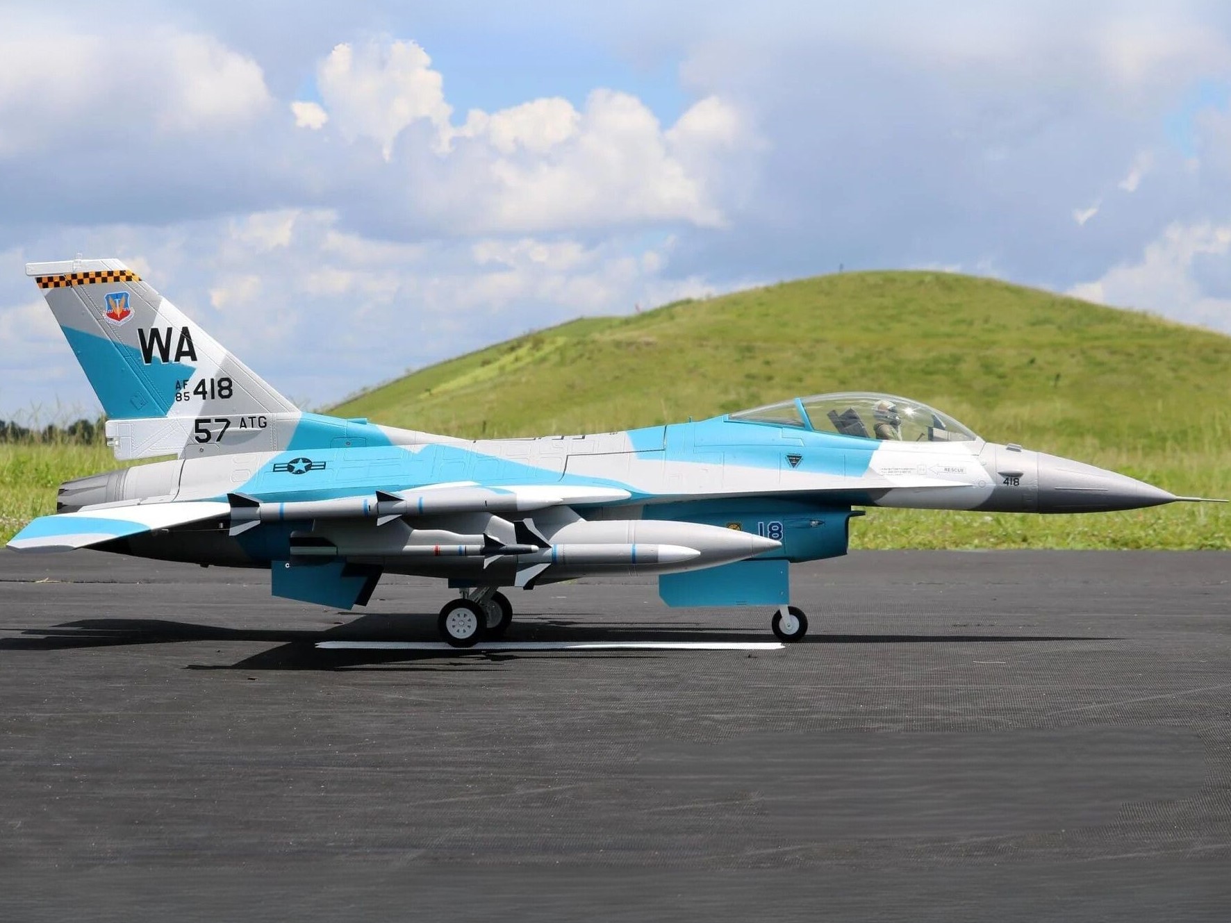 Falcon F-16C V2 - 90mm EDF Jet - Spw 955mm, PNP 8S-Set - Freewing – Bild 4