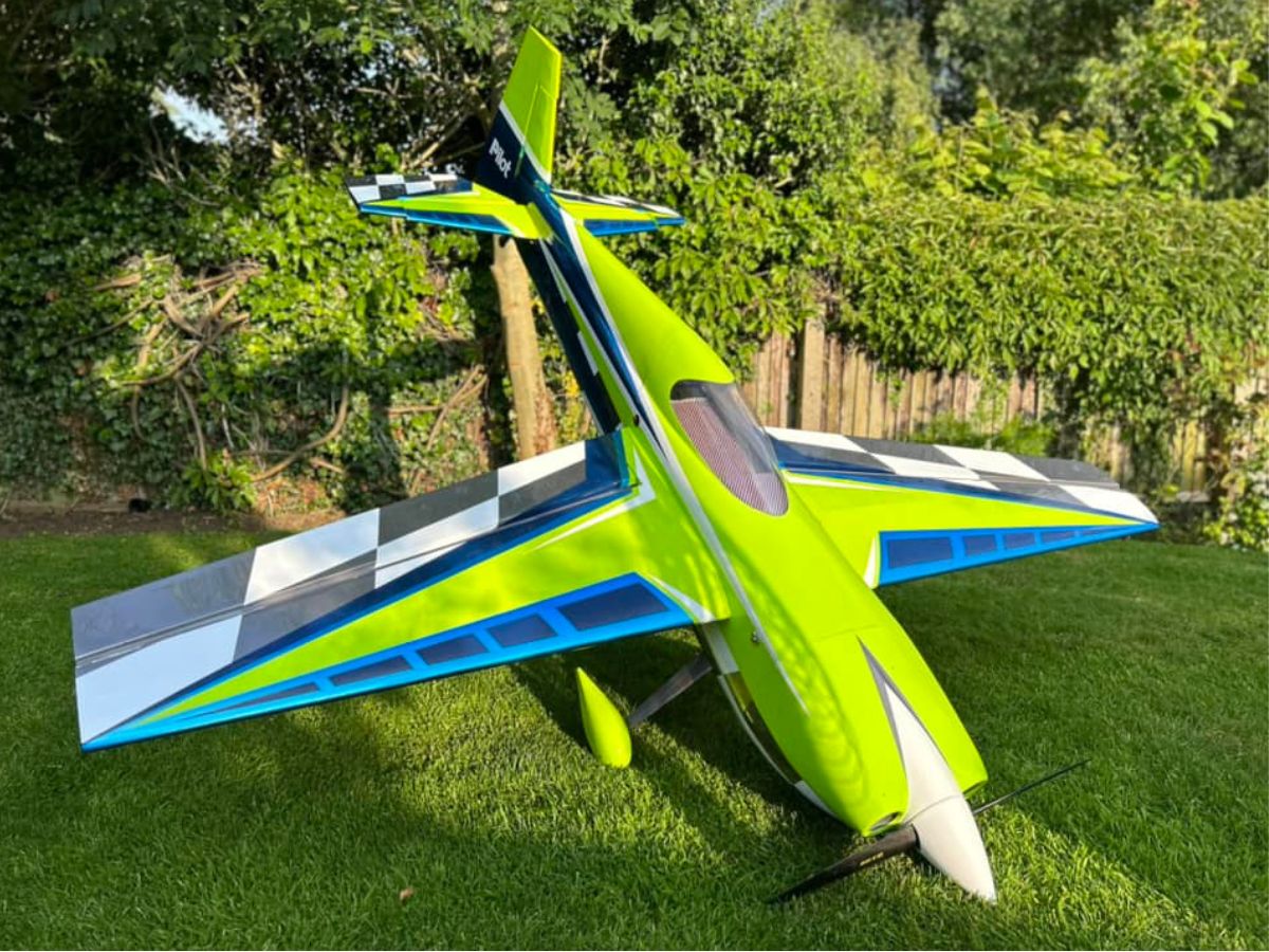 Edge 540 V3 - 103'' 2643mm - Pilot-RC – Bild 3