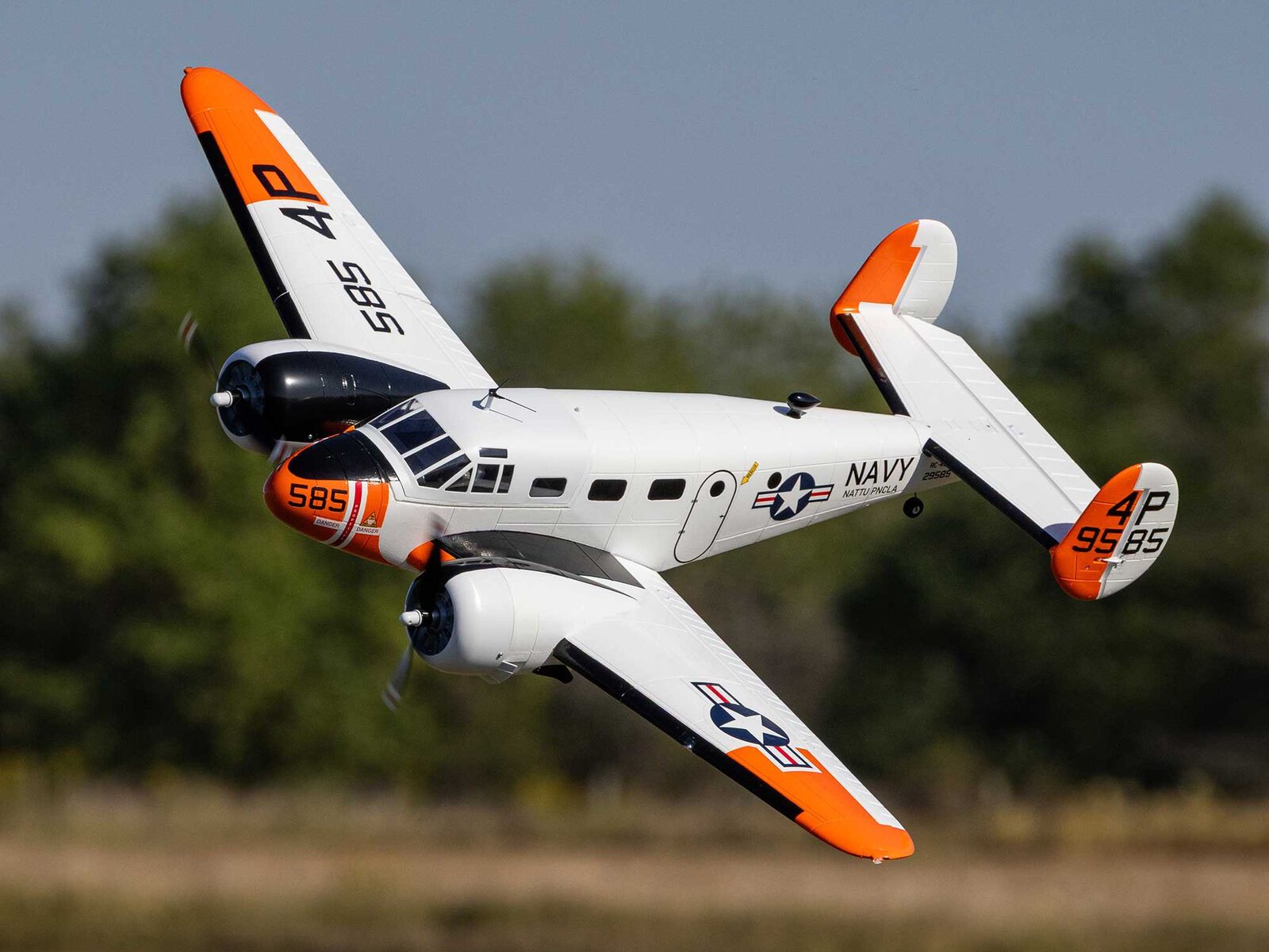 E-flite Beechcraft D18 / RC-45J 1.5m, Spw 1504mm, PNP-Set - EFL-3727