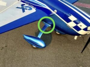 Fahrwerksübergänge zu EXTRA 330SX-103, Spw 2600mm, PILOT-RC