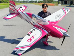 EXTRA NG-103 V3 - CFK / Carbon Competition - Spw 2600mm - ARF-Set - PILOT-RC