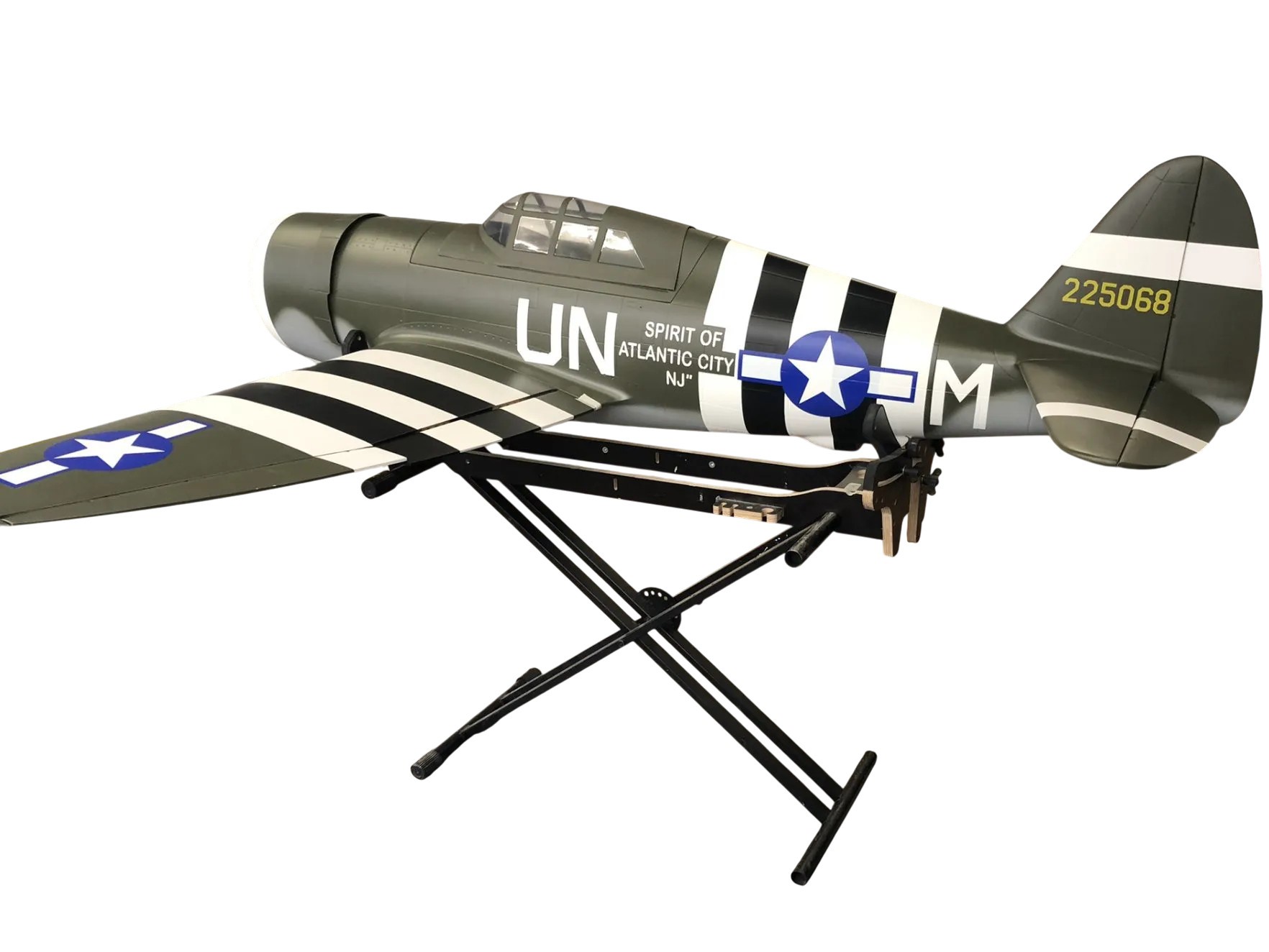 Full Composite P-47 Razorback, 100ccm, Spw 2440mm, ARF-Modell, CYModel