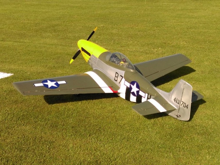 Full Composite P-51-D Mustang Ferocious Frankie 100ccm 2440mm, ARF CYModel – Bild 2