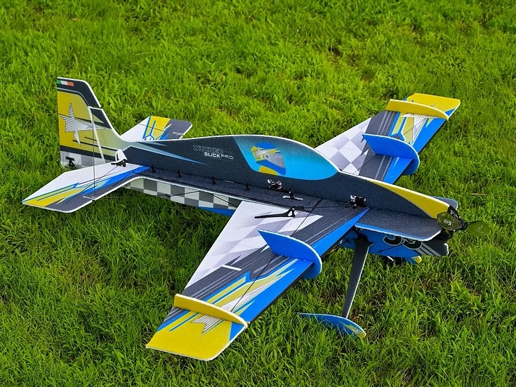 Wicked Slick Pro 33" 3D - 838mm - KIT-Bausatz aus EPP - blau/gelb - TA Horizons – Bild 6