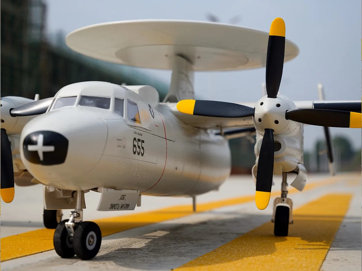 Grumman E-2 Hawkeye AEW, Spw 1500mm, PNP-Set - Dynam – Bild 5