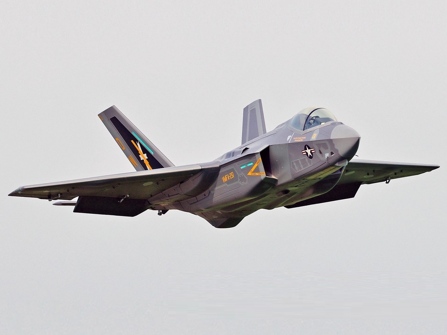 F-35C Lightning II - 110mm EDF Jet mit Gyro - 12S PNP-Set von Freewing – Bild 2