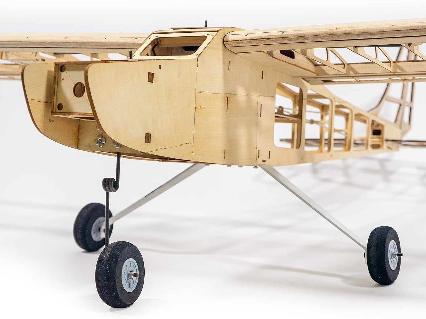Real-Kit - Vogee-16 Trainer, Spw 1600mm - KIT-Bausatz aus Balsaholz – Bild 3